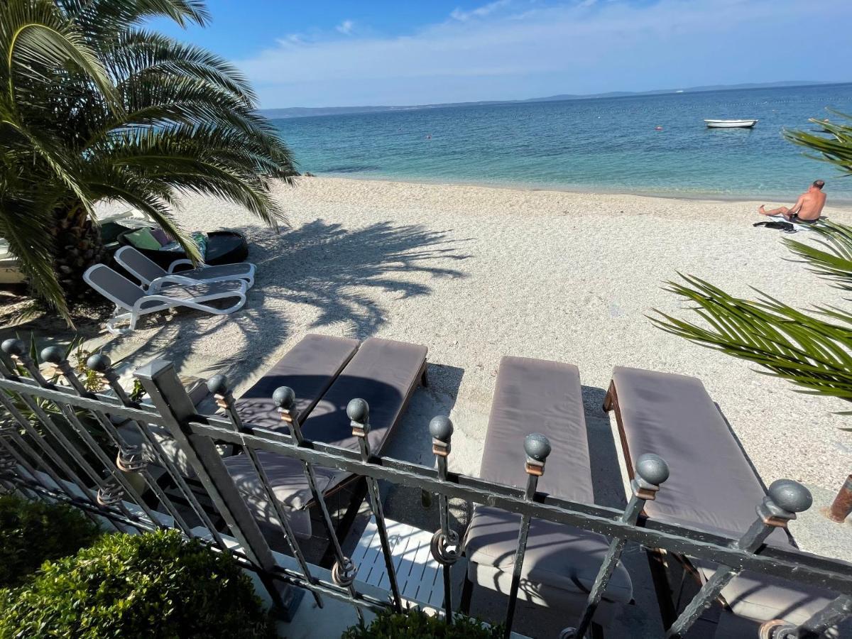 Villa Maris- Beachfront Villa With Exclusive Pool Podstrana Exterior photo