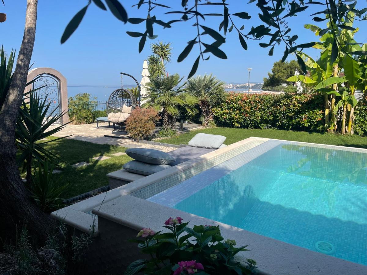 Villa Maris- Beachfront Villa With Exclusive Pool Podstrana Exterior photo
