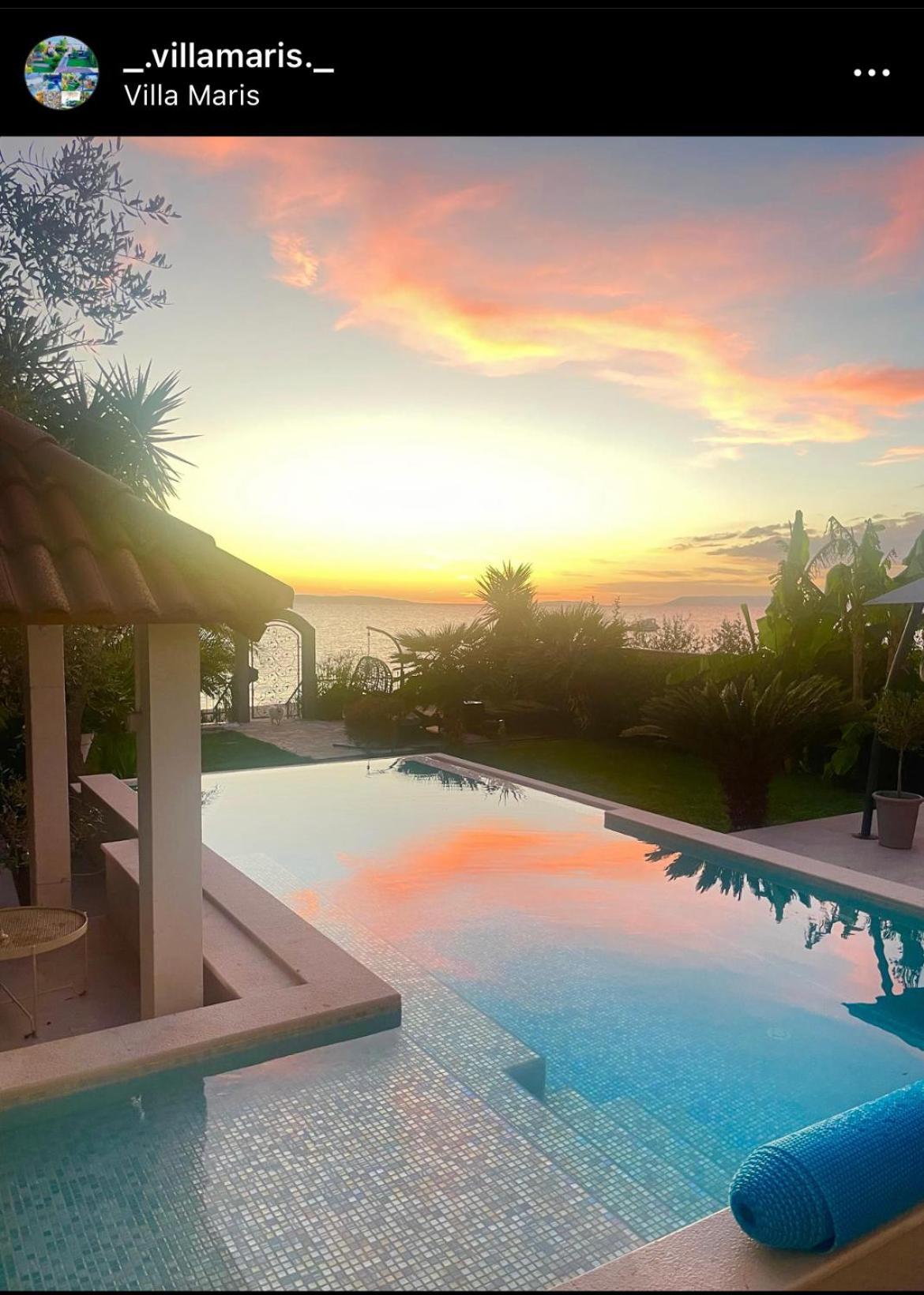 Villa Maris- Beachfront Villa With Exclusive Pool Podstrana Exterior photo